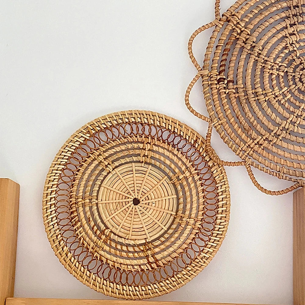 Boho Rattan Woven round Basket Decoration Rustic Farmhouse Hanging Kitchen Baskets Hanging Wall Art for Living Room Bedroom
